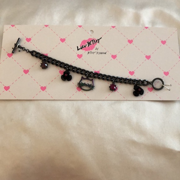 Betsey Johnson Gun Metal Tone Curb Link Cat & Flower Charm Bracelet NWT - Picture 2 of 16